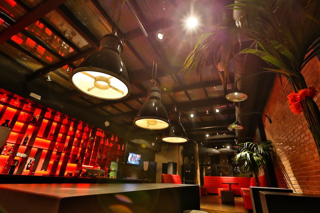 帕达姆精品酒店 地拉那 外观 照片